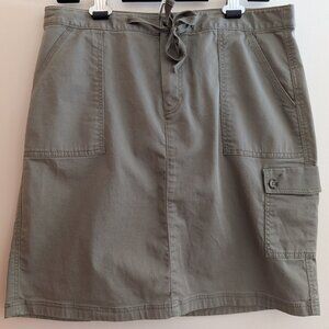 NWOT L. L. Bean Women's Favourite Fit - Light Green Skirt - Sz 10